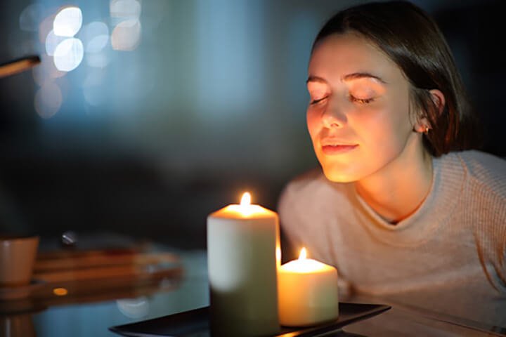 Smell Good: good breath from candles